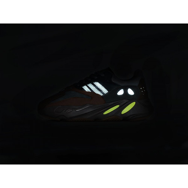 Кроссовки Adidas Yeezy Boost 700